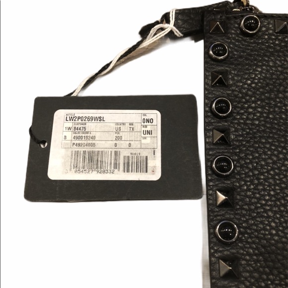 Valentino Rockstud NEW Leather Pouch Clutch black authentic - Picture 13 of 17